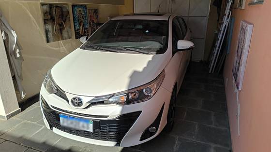 TOYOTA YARIS 1.5 16V FLEX XLS CONNECT MULTIDRIVE TOYOTA YARIS 1.5 16V FLEX XLS CONNECT MULTIDRIVE